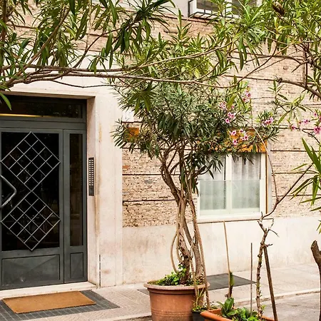Guesthost - Vatican Museums Cozy Flat X4 Apartmán Řím