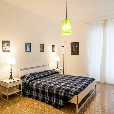 Guesthost - Vatican Museums Cozy Flat X4 *