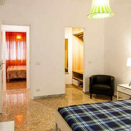 Guesthost - Vatican Museums Cozy Flat X4 Řím